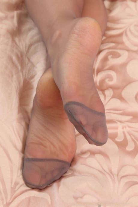 piedini in nylon nudo img