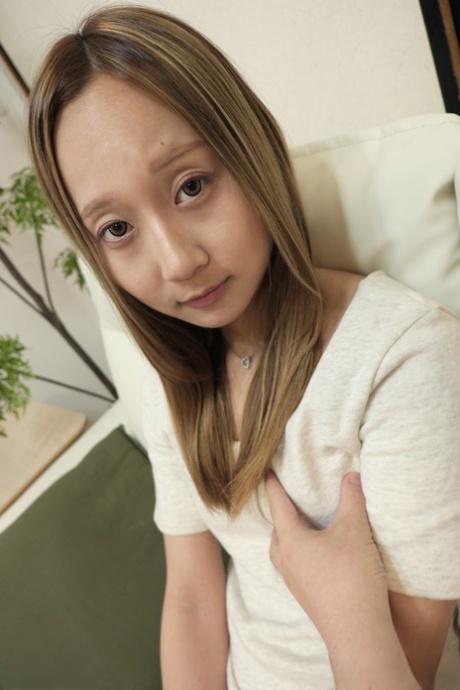 dünne asiatische Teenager erwachsene top bilder