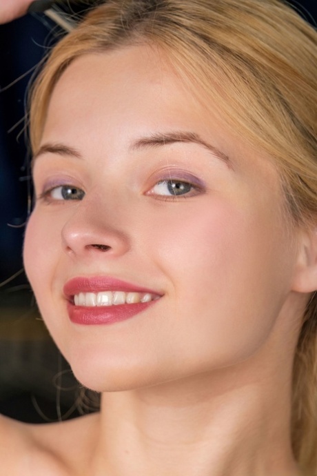 kleine blondine topperfect verzameling