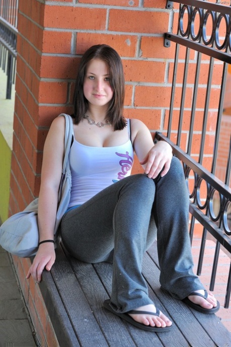 Sunny Day art pornstar galleries