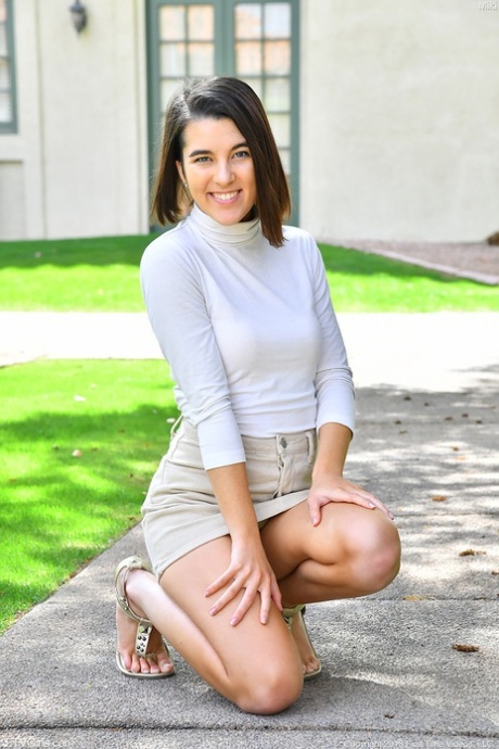 short black hair free naked photos