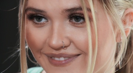 bucmasto lice vrući porno slika