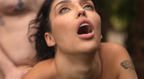 μελαχρινή Bdsm Όμορφο Γυμνό Αρχείο