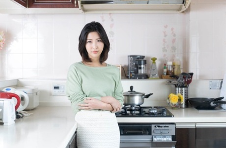 asian wife art naked picture