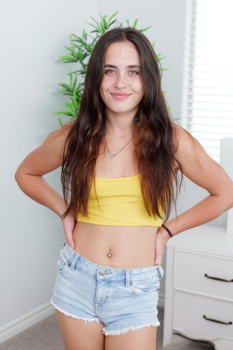 dünne Teenager-POV erotische freie galerie