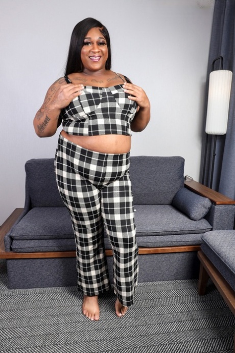 ebony ladyboy perfect galleries