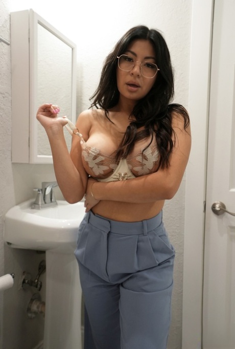 gafas latinas alta definición erótica foto