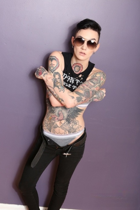 Leigh Raven pornstar high quality archive
