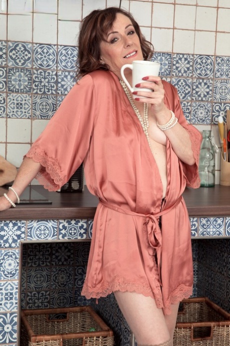 gammel milf hd nøgenbilleder arkiv