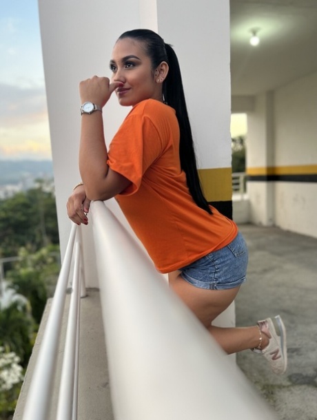bbw brunetka sztuka erotyczna galerie