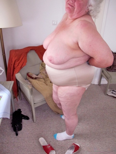 bedstemor, store kvinder gratis nøgenbilleder Foto