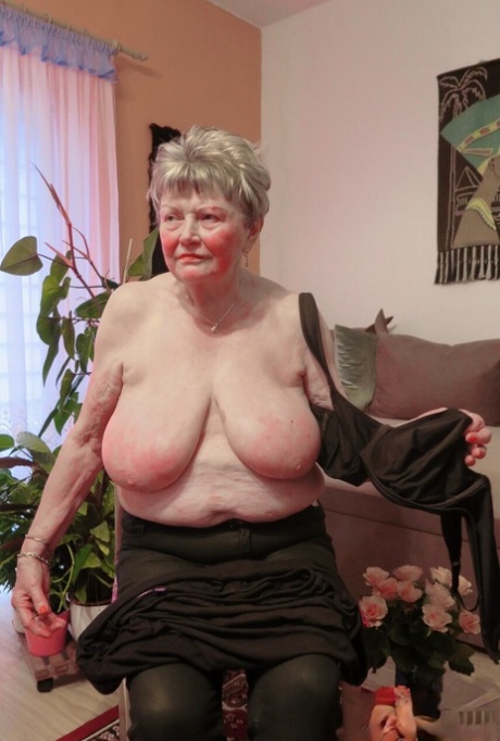 heel oude oma top exclusief galerij