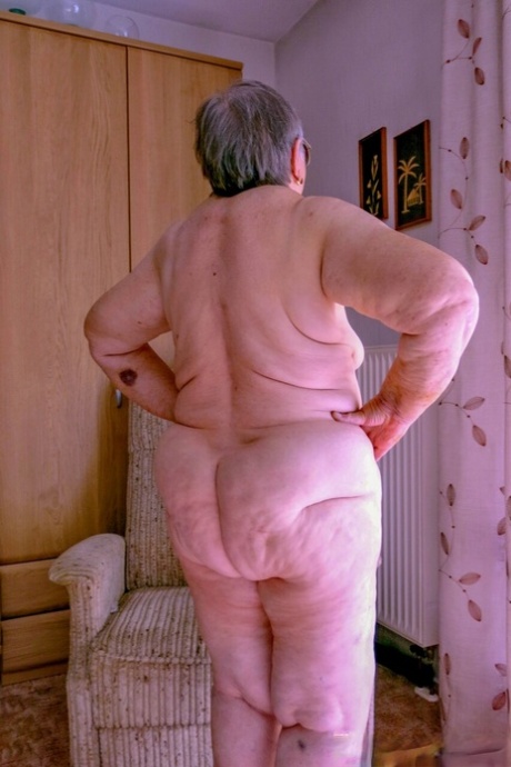 abuela inclinada mejores desnudos imagen