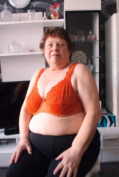 oma grote tieten zeer archief