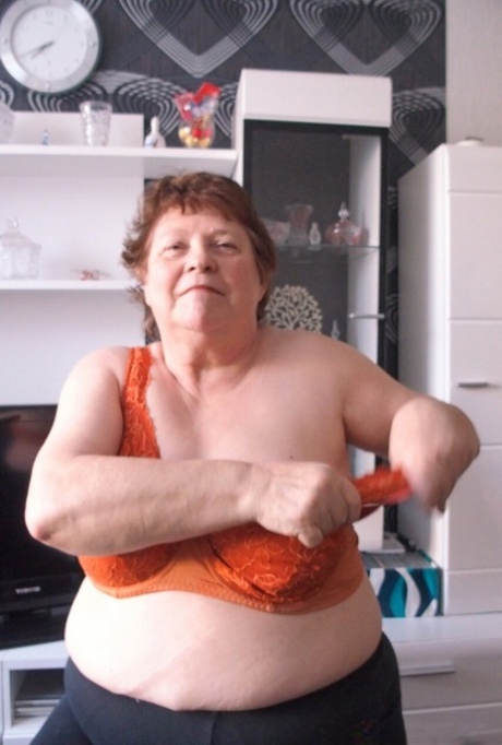 svlačenje bake vruće slike