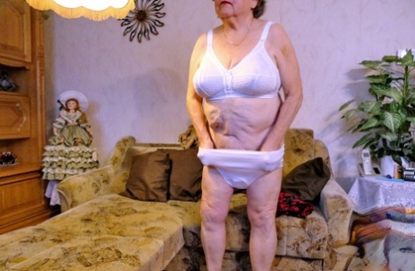 very old granny hot xxx photos