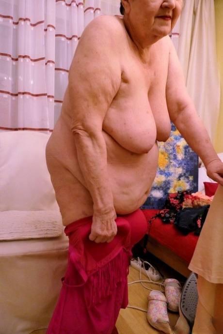 bedstemor falske bryster kunst hd kollektion