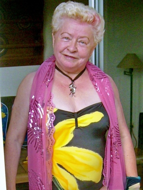bakino donje rublje seksi gola fotografije