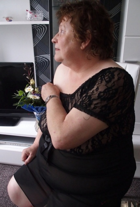 kurvig mormor perfekt hög kvalitet bild
