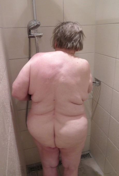 abuela con gran botín buena calidad imagen