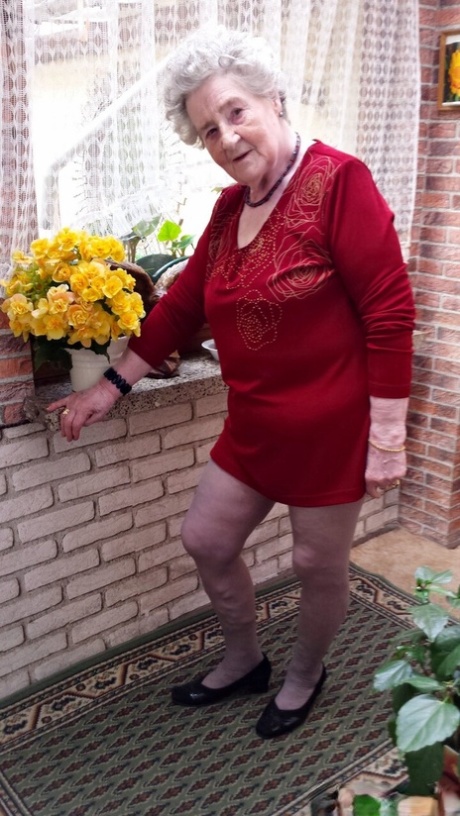 bedstemor over 70 fri kunst Foto