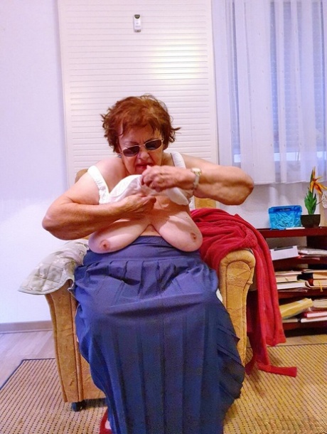 rödhårig mormor xxx pornografisk samling