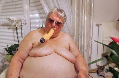 mormor dildo pornografisk hög kvalitet bilder