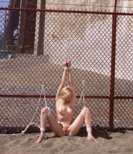 Sadie Belle model xxx photos