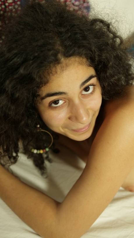 praia de topless sexy em alta definição foto