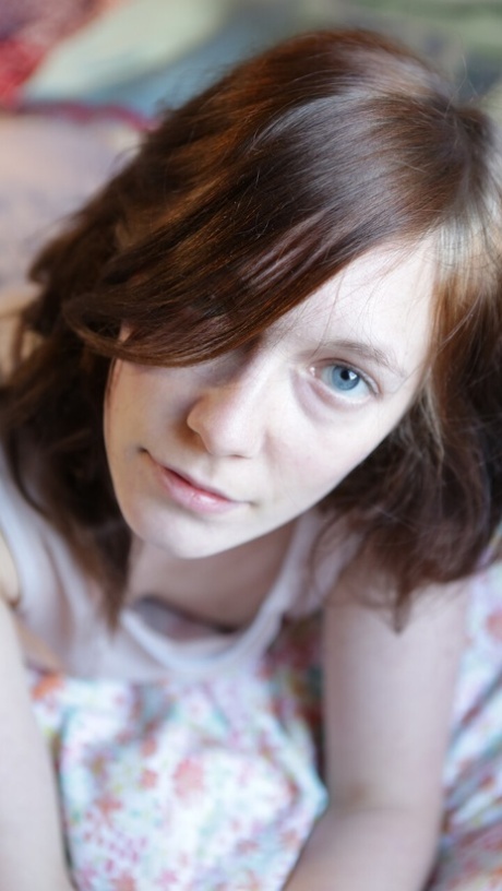 blue eyes beautiful naked picture