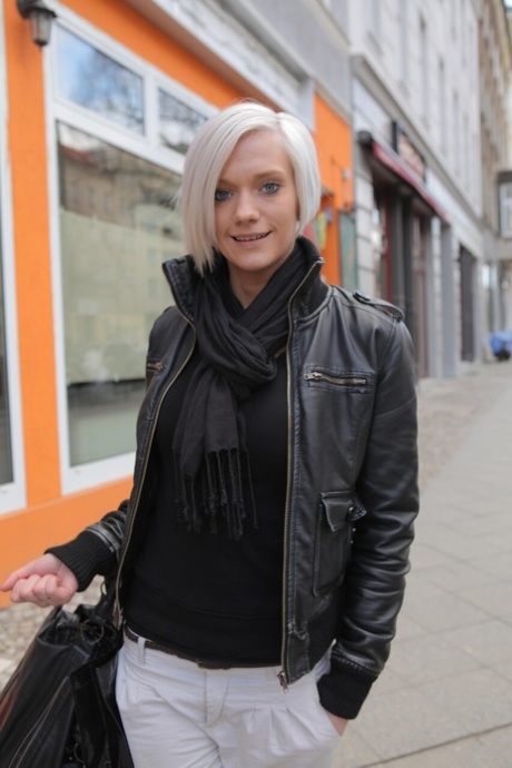 short hair skinny free image