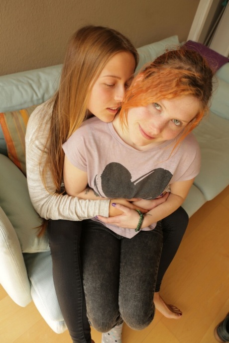 استمناء أمهات ناضجات فن xxx صورة