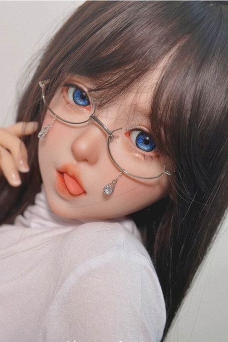 sex doll naked photo