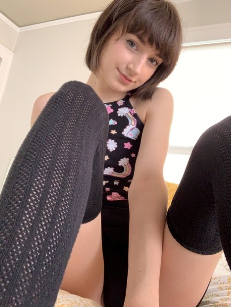 short hair skinny free porn gallery