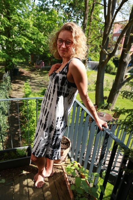nogavice suknje seksi gole slike