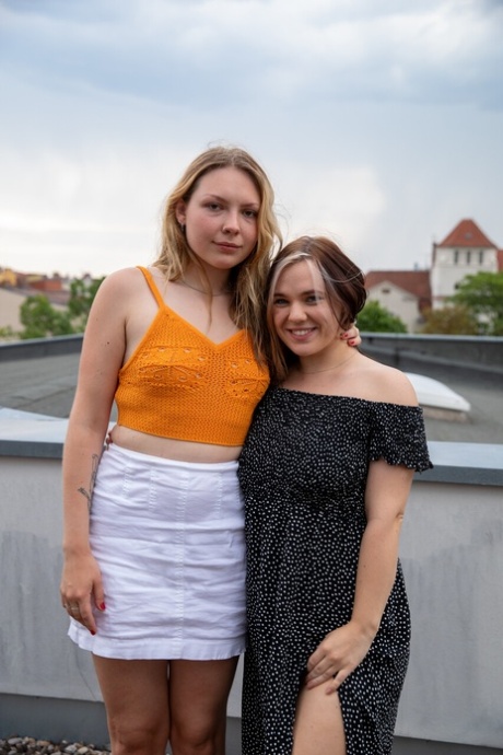bucmasti na otvorenom lijep porno slika