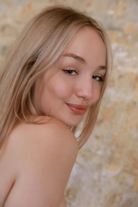 pod spódnicą cameltoe hd nago fotka