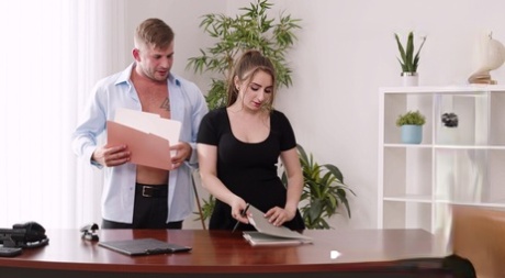 kancelářské kurva umělecká erotika obrázky