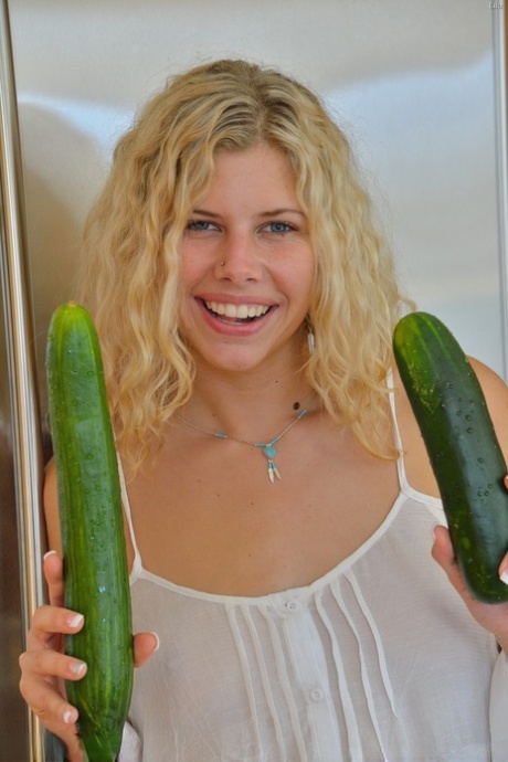 adult hot nude galleries