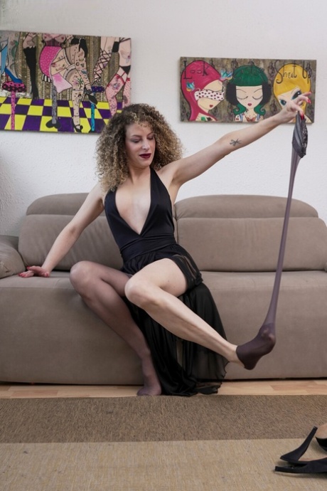 transvestit milf lijepa gola fotografija