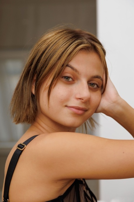 italian teen free photo