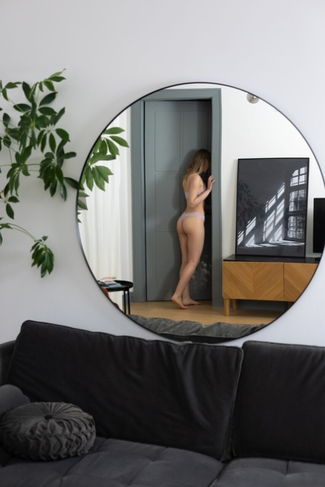kinky exclusive pictures