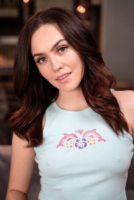 brunette mom sexy archive