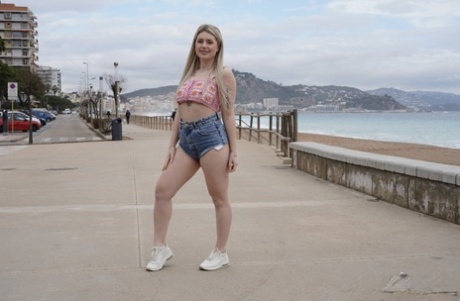 djevojka sa sela besplatni porno slike
