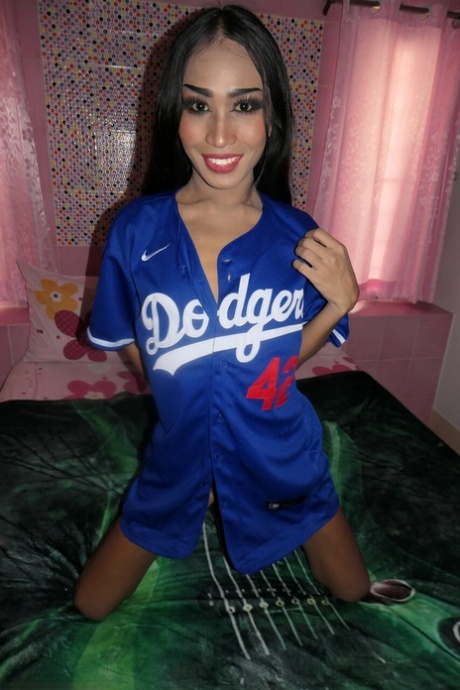 thailändischer Ladyboy kostenlose nackten foto