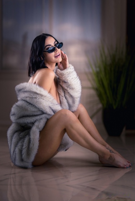 spanish sexy naked picture