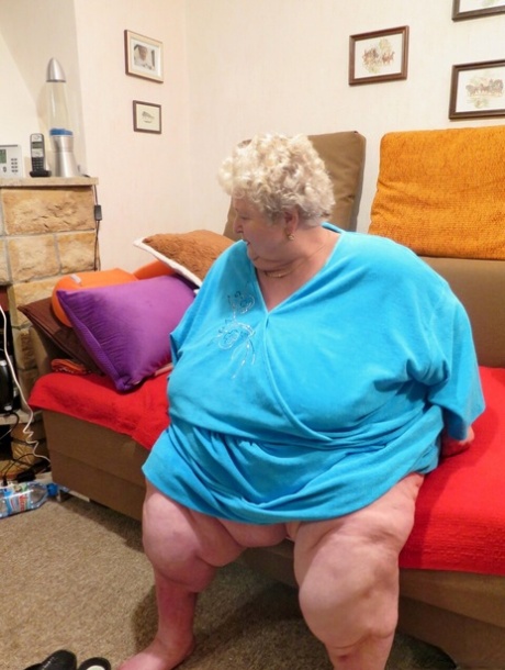 abuela mayor de 70 años caliente xxx galerías