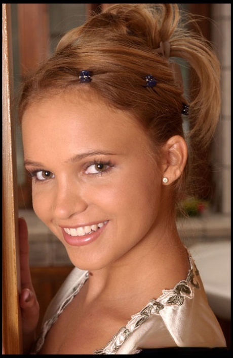 Tiffany Diamond model free galleries