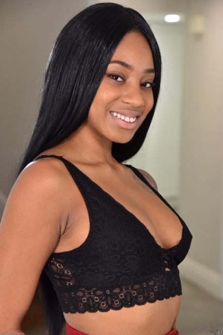Lala Ivey star images