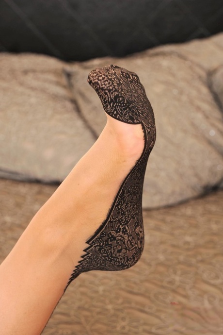 cuckold feet nude pics